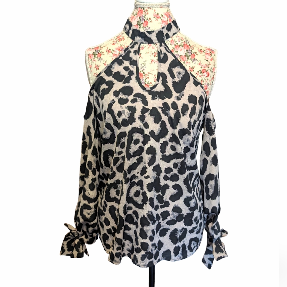 Yoins Leopard print cold shoulder blouse